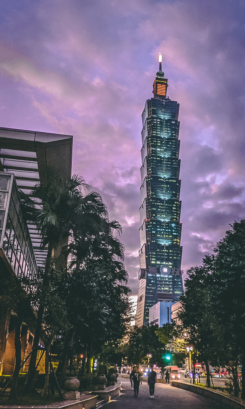 Taipei 101, photo taken by Daniel